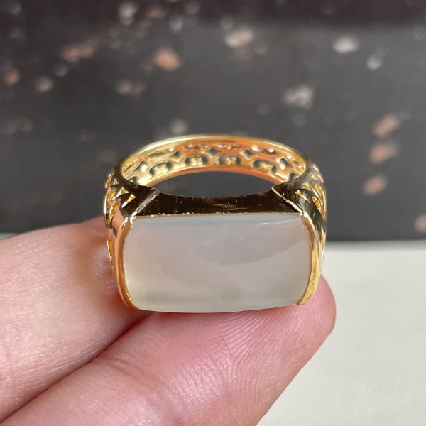 Nhẫn Ngọc Yên Ngựa 005