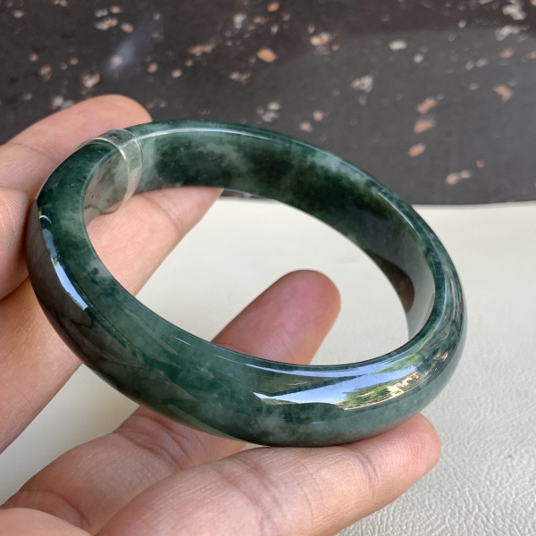 Vòng Ngọc Cẩm Thạch 56mm 00007